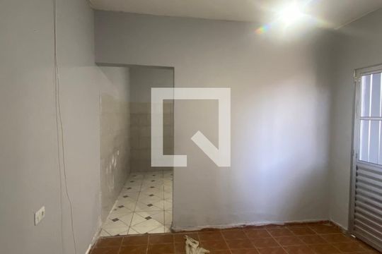 Sala  de casa para alugar com 1 quarto, 300m² em Santo Antônio, Osasco