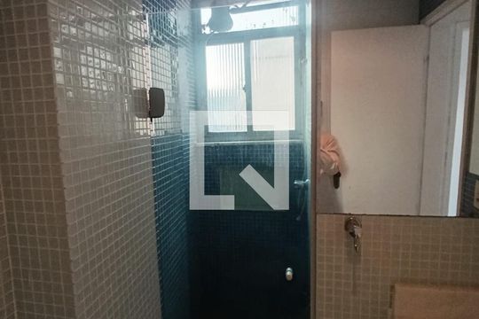 Banheiro de apartamento para alugar com 2 quartos, 65m² em Cachambi, Rio de Janeiro