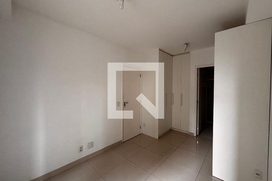 Apartamento para alugar com 2 quartos, 66m² em Alphaville, Barueri