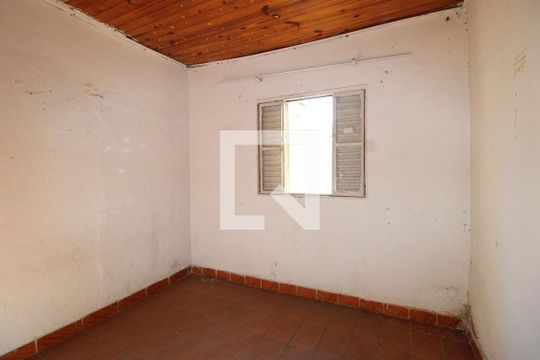 Quarto 1 de casa à venda com 3 quartos, 250m² em Jardim Sao Pedro, São Paulo