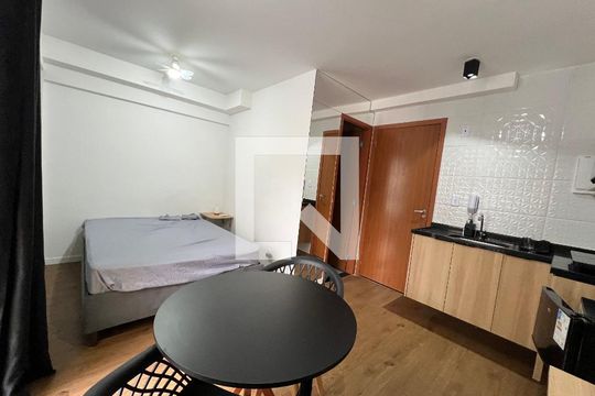 Sala/Quarto de kitnet/studio para alugar com 1 quarto, 25m² em São Mateus, Juiz de Fora