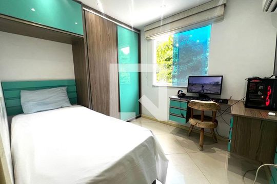 Casa de Condomínio para alugar com 3 quartos, 150m² em Pechincha, Rio de Janeiro