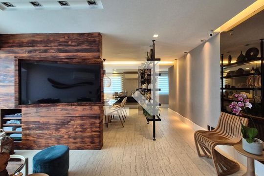 Apartamento para alugar com 4 quartos, 215m² em Barra da Tijuca, Rio de Janeiro