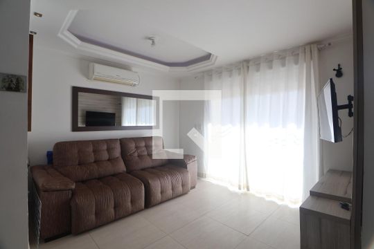 Casa à venda com 2 quartos, 77m² em Igara, Canoas