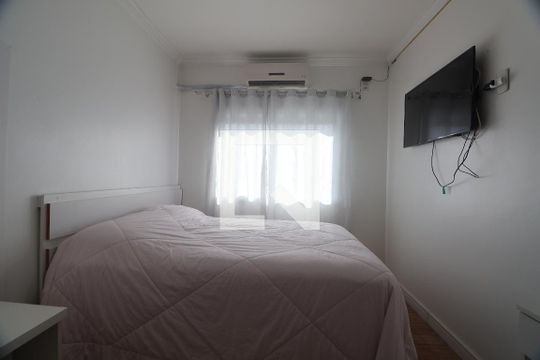 Quarto 2 de casa à venda com 2 quartos, 77m² em Igara, Canoas