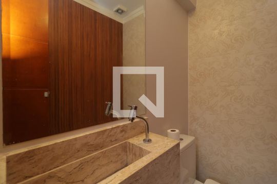 Lavabo de casa para alugar com 3 quartos, 163m² em Liberdade, São Paulo