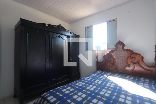 Quarto 1 de casa para alugar com 2 quartos, 70m² em Conjunto Habitacional Marechal Mascarenhas de Morais, São Paulo