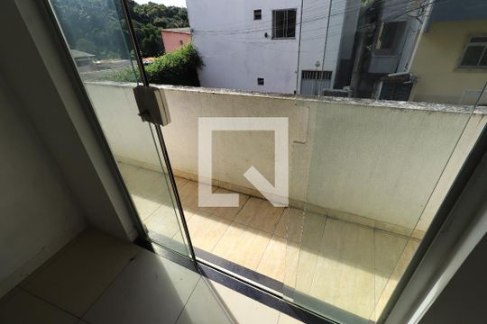 Varanda da sala de casa para alugar com 2 quartos, 59m² em Cabula Vi, Salvador