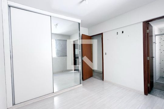 Quarto de apartamento à venda com 3 quartos, 98m² em Ipiranga, Belo Horizonte