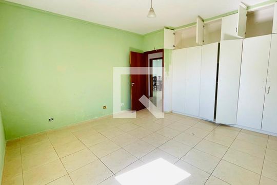 Quarto 3 de casa de condomínio para alugar com 5 quartos, 470m² em Bosque dos Pereiras, Cotia