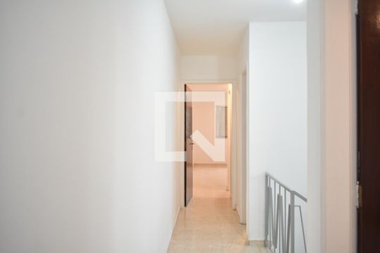 Corredor de casa para alugar com 3 quartos, 155m² em Vila da Saúde, São Paulo