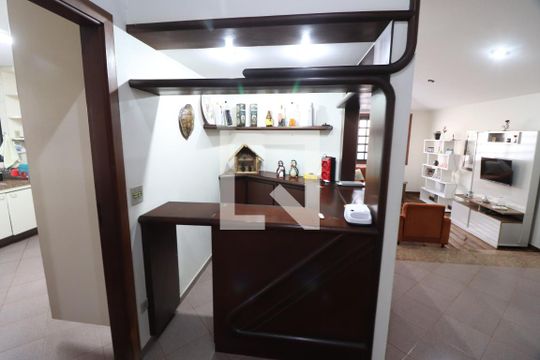 Sala de Jantar de casa para alugar com 4 quartos, 115m² em Vigilato Pereira, Uberlândia