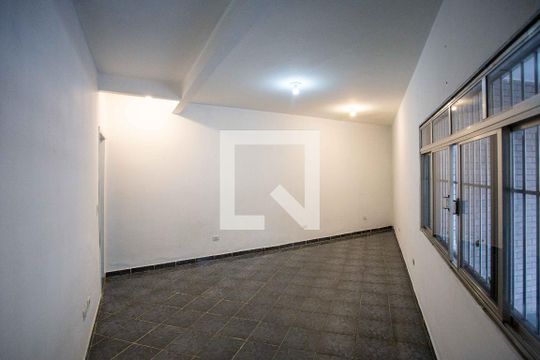 Sala Casa 1 de casa à venda com 7 quartos, 338m² em Taboão, Diadema
