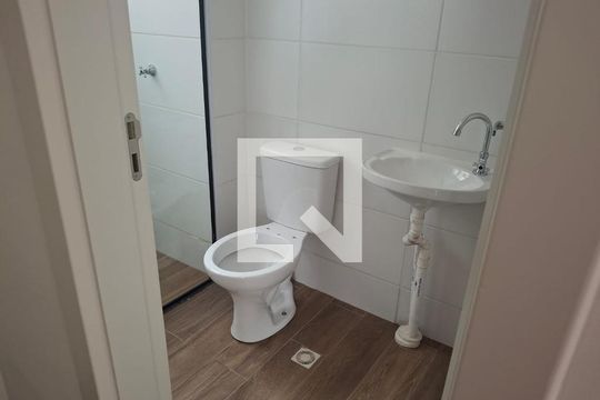 Banheiro de apartamento para alugar com 1 quarto, 48m² em Jardim das paineiras I, São José dos Campos