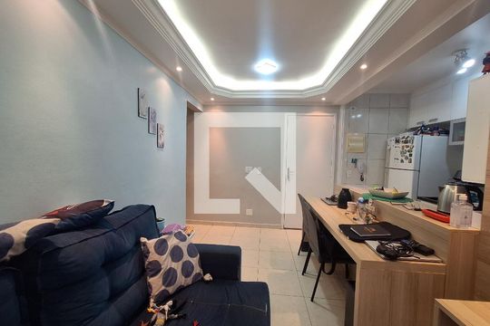 Sala  de apartamento à venda com 2 quartos, 49m² em Parque Erasmo Assunção, Santo André