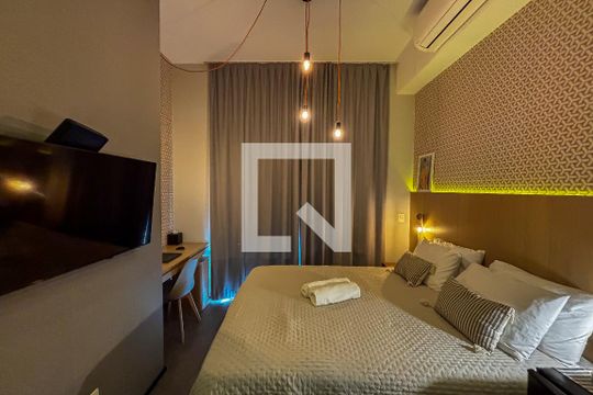 Apartamento para alugar com 1 quarto, 26m² em Vila Madalena, São Paulo