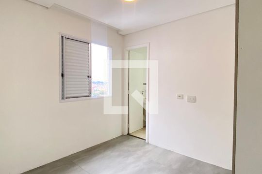 Suíte de apartamento para alugar com 2 quartos, 57m² em Jaguaribe, Osasco