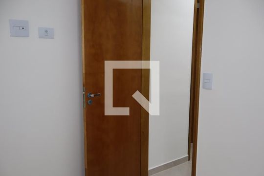 Quarto 2 de apartamento para alugar com 2 quartos, 39m² em Quinta da Paineira, São Paulo