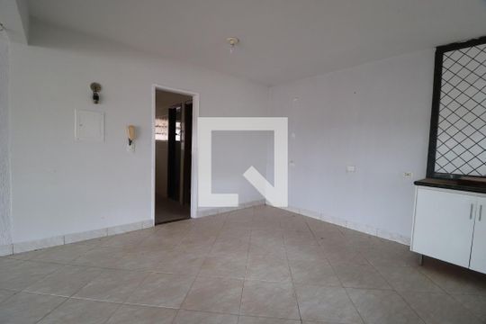Cozinha de casa para alugar com 3 quartos, 250m² em Cidade Jardim, Uberlândia