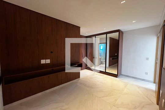 Apartamento à venda com 2 quartos, 79m² em Setor Marista, Goiânia