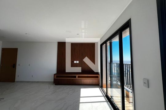 Apartamento à venda com 2 quartos, 79m² em Setor Marista, Goiânia