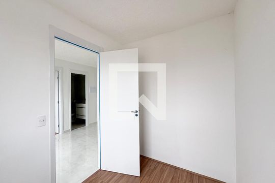 Quarto 1 de apartamento para alugar com 2 quartos, 34m² em Nossa Senhora do O, São Paulo