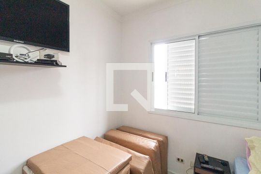 Quarto 2 de casa de condomínio para alugar com 3 quartos, 120m² em Chácara Quiriri, Carapicuíba