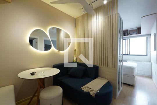 Sala de kitnet/studio à venda com 1 quarto, 27m² em Vila Dom Pedro I, São Paulo