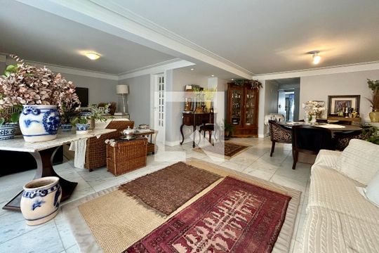Sala 1 de apartamento para alugar com 2 quartos, 130m² em Centro, Florianópolis
