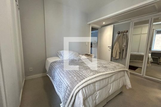 Suíte 1 de apartamento para alugar com 2 quartos, 130m² em Centro, Florianópolis