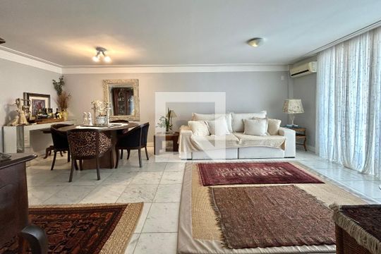 Sala 1 de apartamento para alugar com 2 quartos, 130m² em Centro, Florianópolis