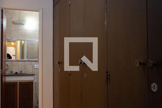Corredor de apartamento à venda com 3 quartos, 122m² em Jardim das Acacias, São Paulo