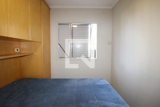 Quarto 1 de apartamento à venda com 2 quartos, 47m² em Vila Carmosina, São Paulo