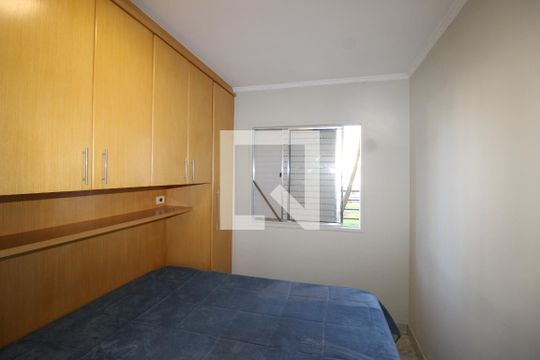 Quarto 1 de apartamento à venda com 2 quartos, 47m² em Vila Carmosina, São Paulo