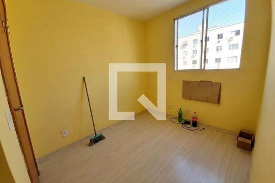 Quarto de apartamento à venda com 2 quartos, 48m² em Campo Grande, Rio de Janeiro