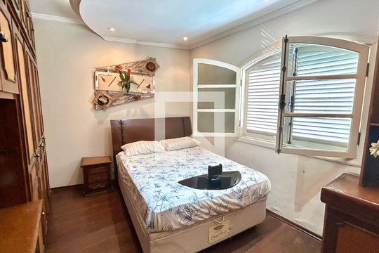 Quarto 2 de casa para alugar com 4 quartos, 200m² em Vila das Palmeiras, Guarulhos