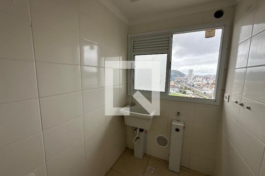 Cozinha e Área de Serviço de apartamento para alugar com 2 quartos, 46m² em Parque Sao Vicente, São Vicente