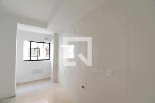 Sala/Cozinha de apartamento à venda com 2 quartos, 46m² em Santa Cândida, Curitiba