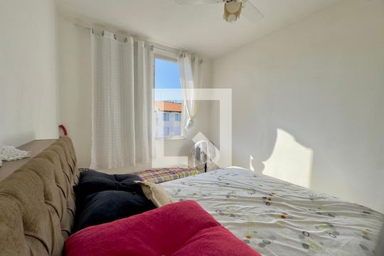 Quarto 2 de apartamento para alugar com 2 quartos, 54m² em Jardim Tranquilidade, Guarulhos