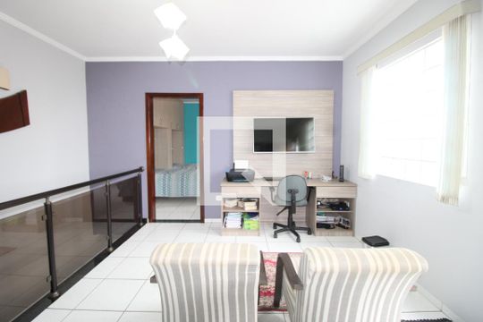 Sala 2 de casa à venda com 2 quartos, 180m² em Fazenda Aricanduva, São Paulo