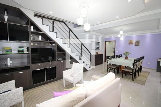 Sala 1 de casa à venda com 2 quartos, 180m² em Fazenda Aricanduva, São Paulo