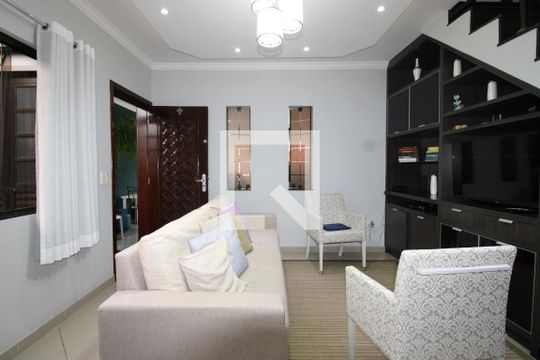 Sala 1 de casa à venda com 2 quartos, 180m² em Fazenda Aricanduva, São Paulo
