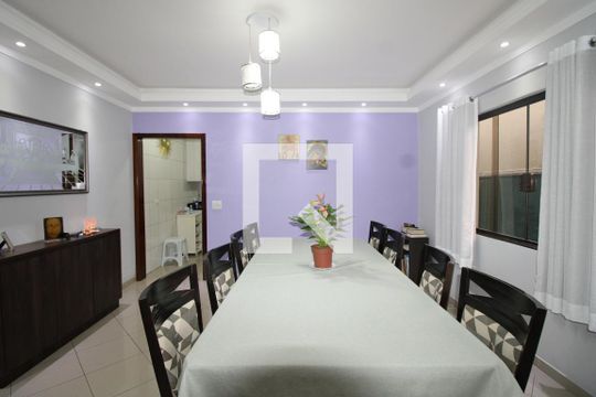 Sala 1 de casa à venda com 2 quartos, 180m² em Fazenda Aricanduva, São Paulo