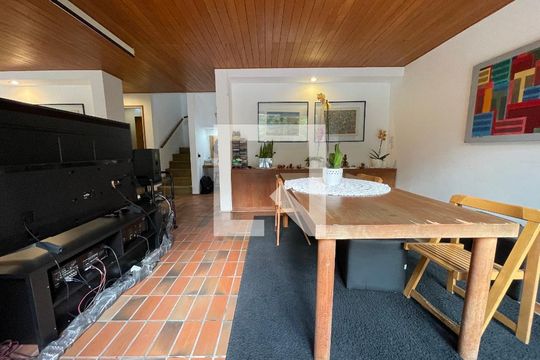 Sala de casa à venda com 4 quartos, 227m² em Instituto de Previdencia, São Paulo
