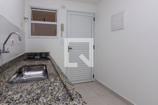 Cozinha de kitnet/studio para alugar com 1 quarto, 23m² em Vila Cruzeiro, São Paulo