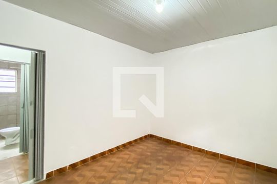 Quarto 2 de casa para alugar com 2 quartos, 67m² em Vila Constanca, São Paulo