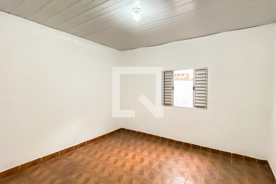 Quarto 2 de casa para alugar com 2 quartos, 67m² em Vila Constanca, São Paulo