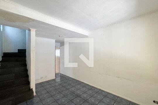 Casa à venda com 2 quartos, 140m² em Conjunto Habitacional Sao Fernando, São Bernardo do Campo