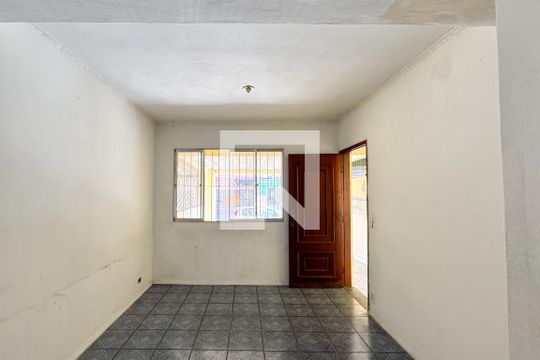 Sala de casa à venda com 2 quartos, 140m² em Conjunto Habitacional Sao Fernando, São Bernardo do Campo