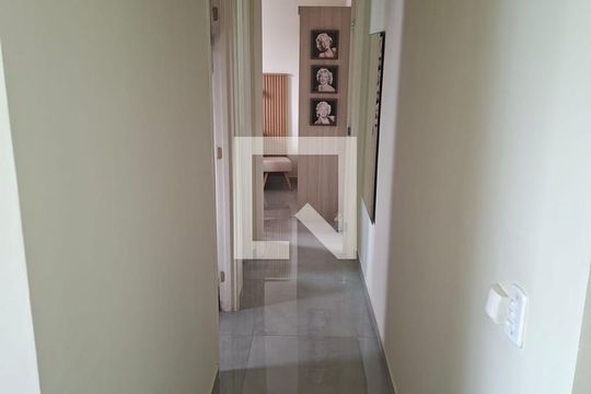 Corredor de apartamento à venda com 2 quartos, 45m² em Jardim Alto da Boa Vista, Valinhos